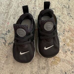 Nike Presto slip on sneakers baby size 5C